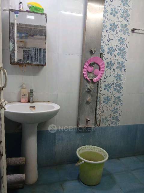 3 BHK Flat In Hiranya Enclave, Chrompet For Sale  In Chromepet