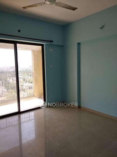 2 BHK Flat In Kalpataru Serenity For Sale  In Manjri Bk