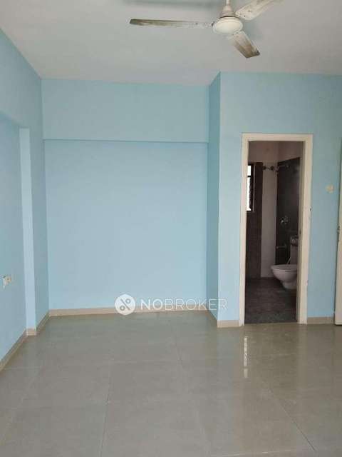 2 BHK Flat In Kalpataru Serenity For Sale  In Manjri Bk