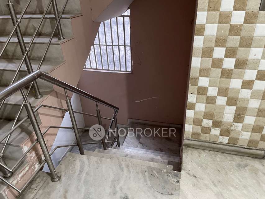 3 BHK Flat In Shre Ram Society For Sale  In Param Puri