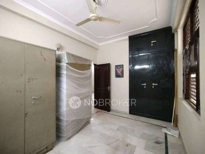 3 BHK Flat In Ashoka Enclave Part 2, Sector 37 For Sale  In Sector 37