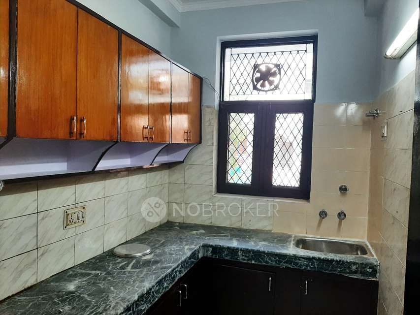 3 BHK Flat In Ashoka Enclave Part 2, Sector 37 For Sale  In Sector 37