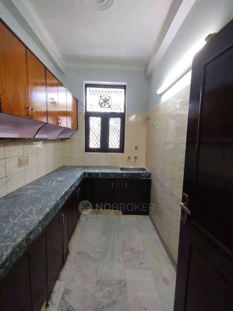 3 BHK Flat In Ashoka Enclave Part 2, Sector 37 For Sale  In Sector 37