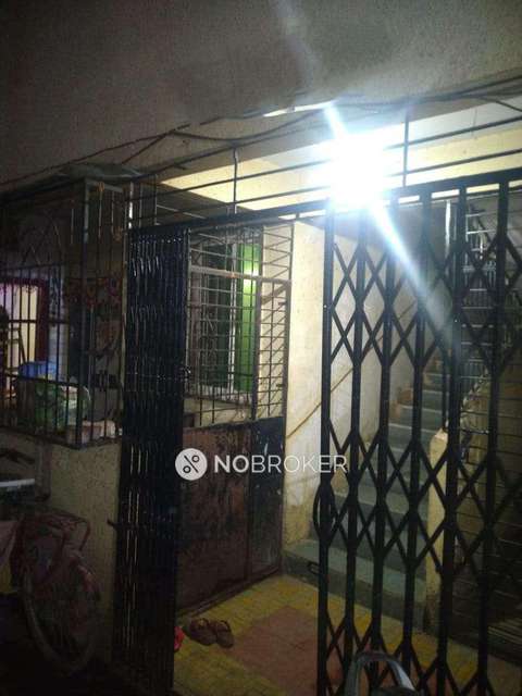 1 BHK Flat In Prakash Apartmnet  For Sale  In Kalyan East, 