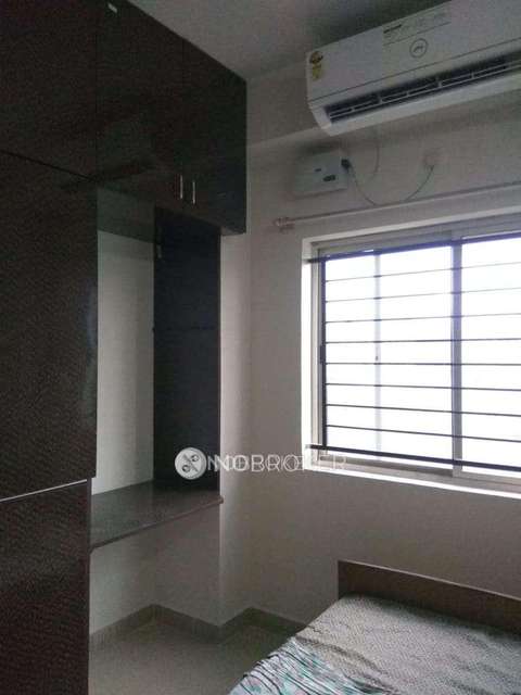 2 BHK Flat In Richmond Pride Phase I For Sale  In Richmond Pride, Survey No. 81, Kelasanali Village, Jigini Hobli, Omax Circle, Lake Road, Bengaluru, Karnataka 560105, Off Bommasandra-jigini Link Road , India