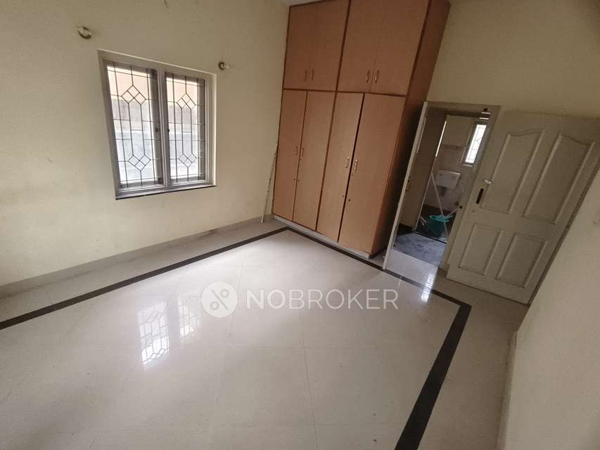 4+ BHK House For Sale  In 41, 34th Main Rd, Vysya Bank Colony, Tmc Layout, 1st Phase, J. P. Nagar, 