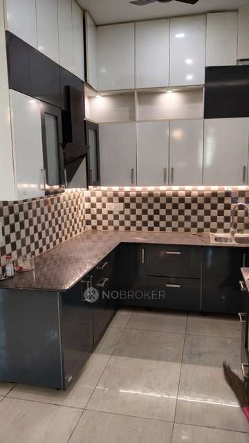 3 BHK Flat In Gaur Saundaryam for Rent  In Techzone 4