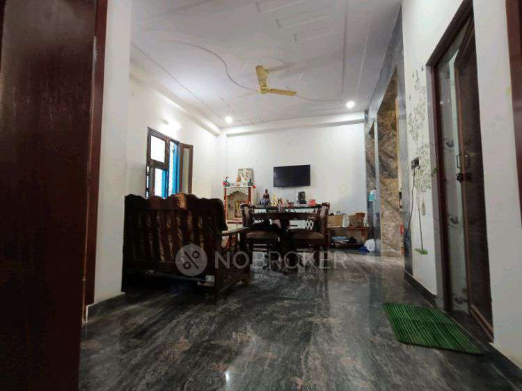 2 BHK House for Rent  In H2g8+jph, Gali No 3, Qutub Vihar Ii, Block A, Qutub Vihar Phase 2, Qutub Vihar, Delhi, 110071, India