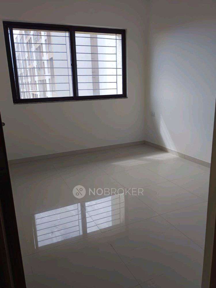 2 BHK Flat In Kalpataru Serenity for Rent  In Manjri