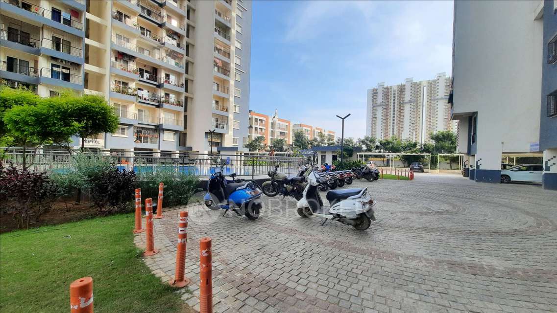 2 BHK Flat In Candeur Landmark For Sale  In Gunjur