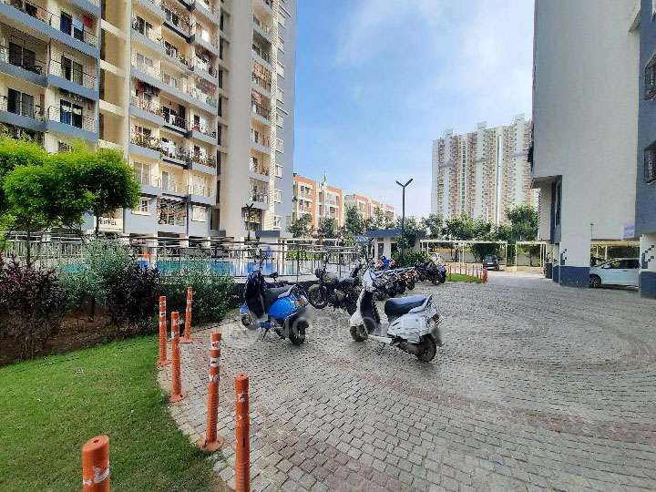 2 BHK Flat In Candeur Landmark For Sale  In Gunjur