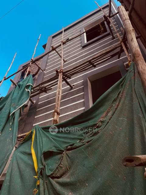 4+ BHK House For Sale  In Hasmathpet Bus Stop