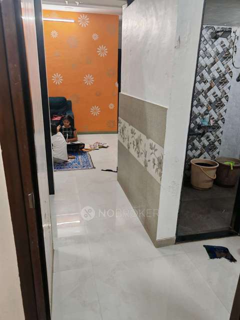 2 BHK Flat In Shri Siddhivinayak Chsl, Kandivali West For Sale  In Kandivali West