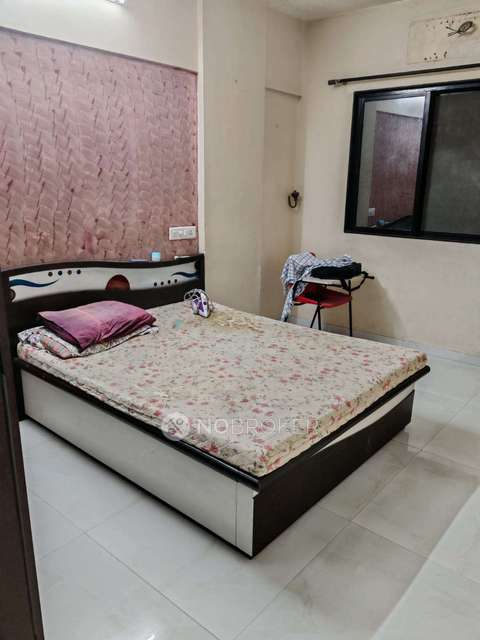 2 BHK Flat In Shri Siddhivinayak Chsl, Kandivali West For Sale  In Kandivali West
