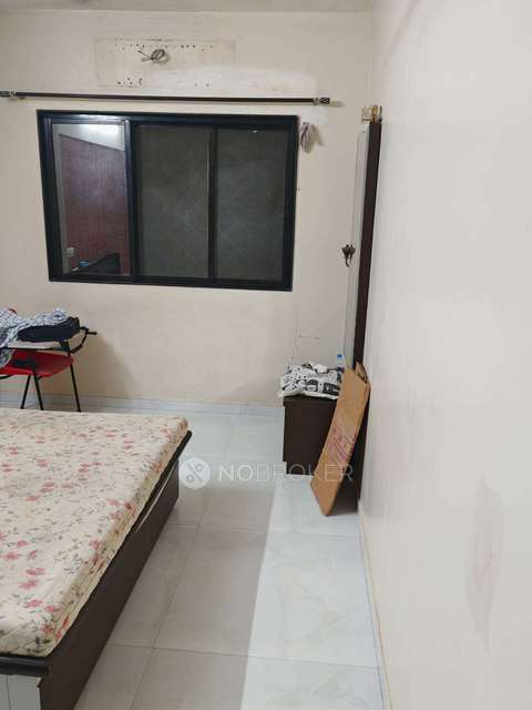 2 BHK Flat In Shri Siddhivinayak Chsl, Kandivali West For Sale  In Kandivali West
