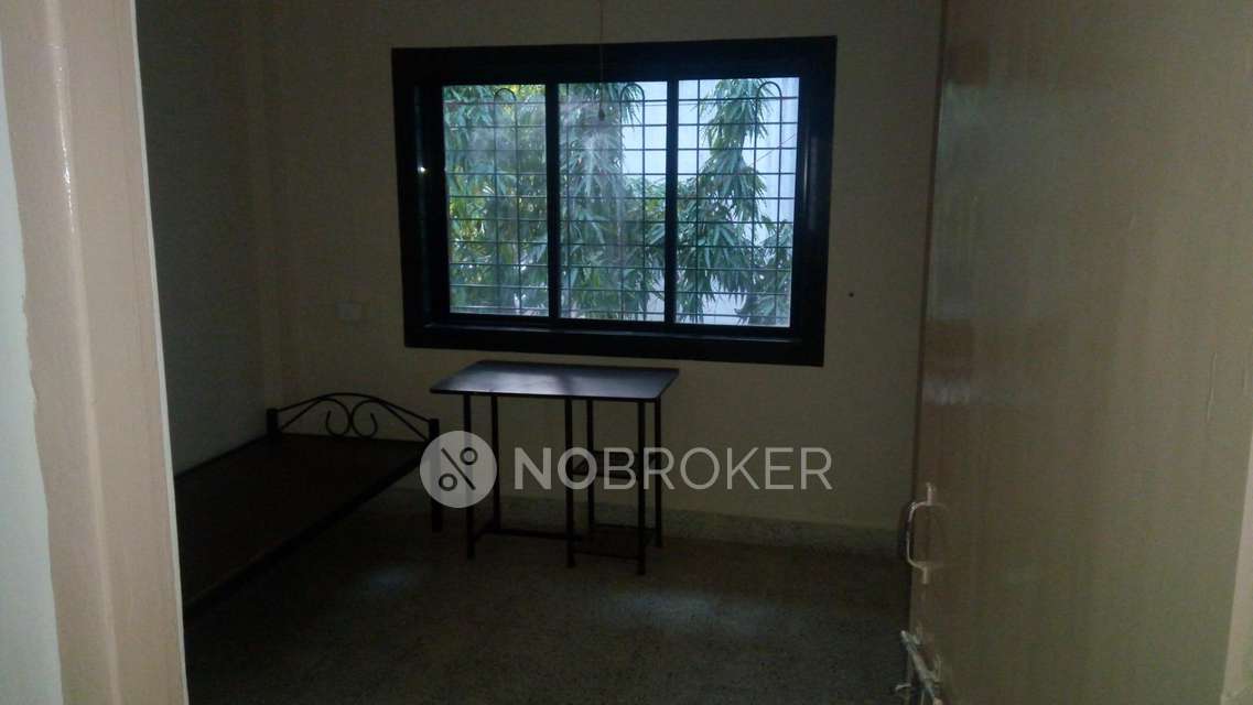 2 BHK Flat In Ameya Ashish Cop Hsg Society For Sale  In Kothrud