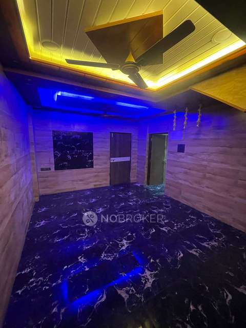 2 BHK Flat In Park View Apartments For Sale  In Andheri East