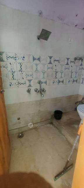 3 BHK Flat For Sale  In Laxmi Nagar