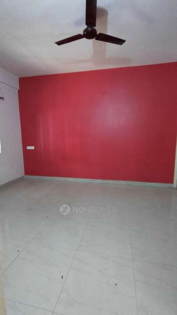 2 BHK Flat In Mahaveer Varna For Sale  In Kannamangala, 