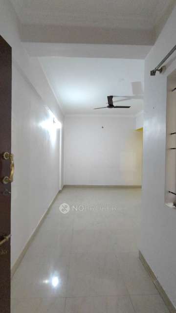 2 BHK Flat In Mahaveer Varna For Sale  In Kannamangala, 