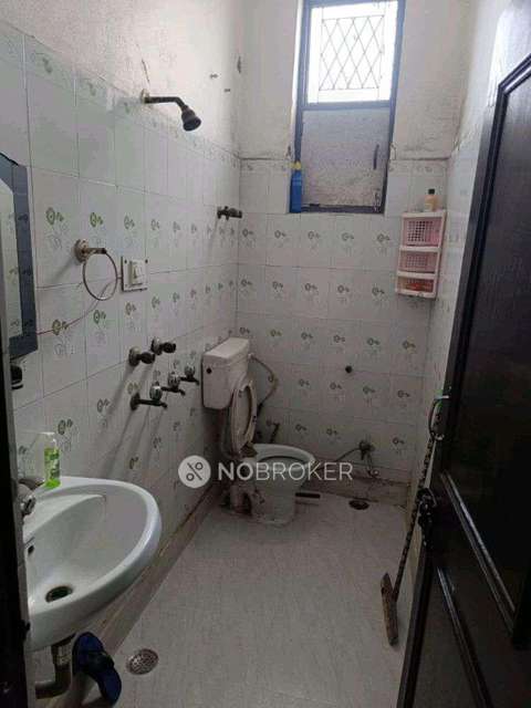 3 BHK Flat For Sale  In Dayal Bagh Colony