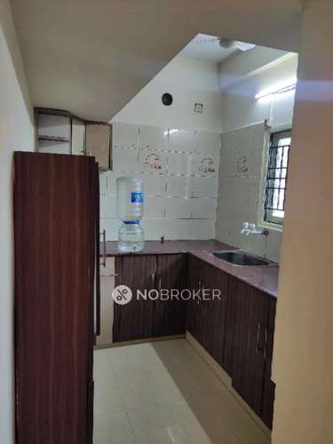 2 BHK Flat In Balaji Apartment For Sale  In Perumbakkam