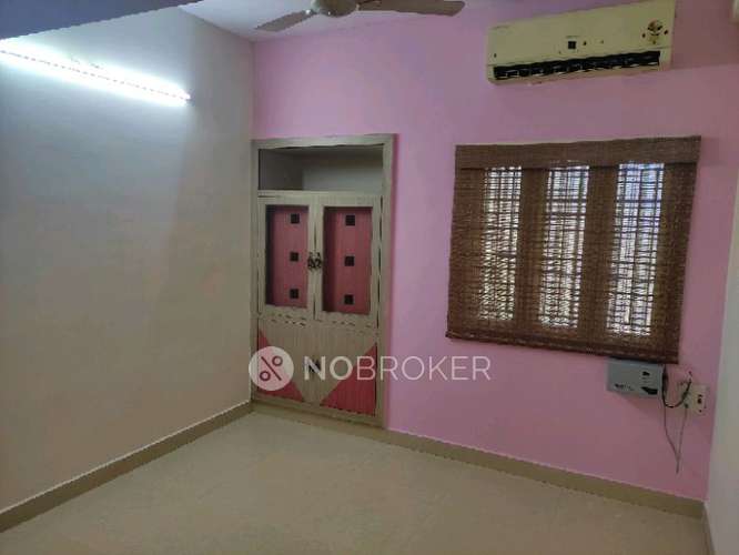 2 BHK Flat In Balaji Apartment For Sale  In Perumbakkam