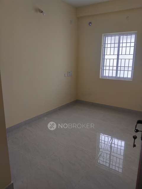 2 BHK Flat In Apartment For Sale  In Nanganallur