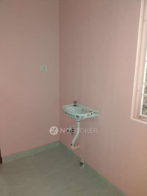 2 BHK Flat In Apartment For Sale  In Nanganallur