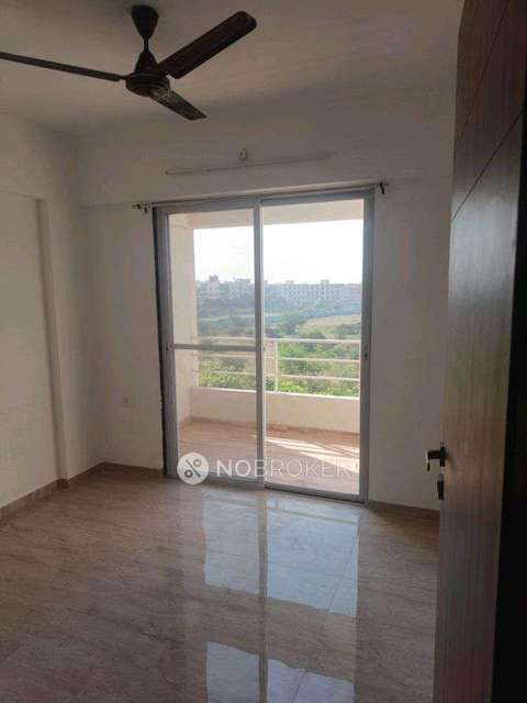 2 BHK Flat In Shree Nidhi For Sale  In Lohegaon