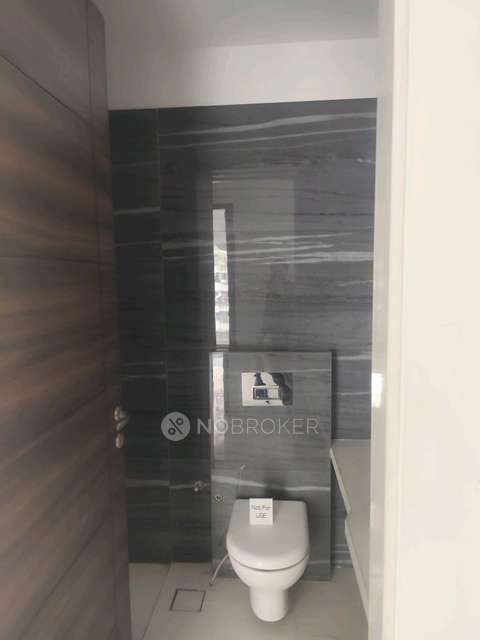 2 BHK Flat In Tharwani Vedant Palacia For Sale  In Vasant Valley 