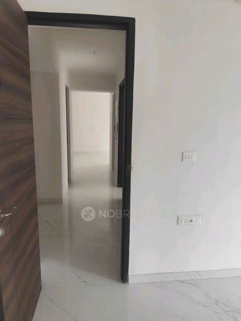 2 BHK Flat In Tharwani Vedant Palacia For Sale  In Vasant Valley 