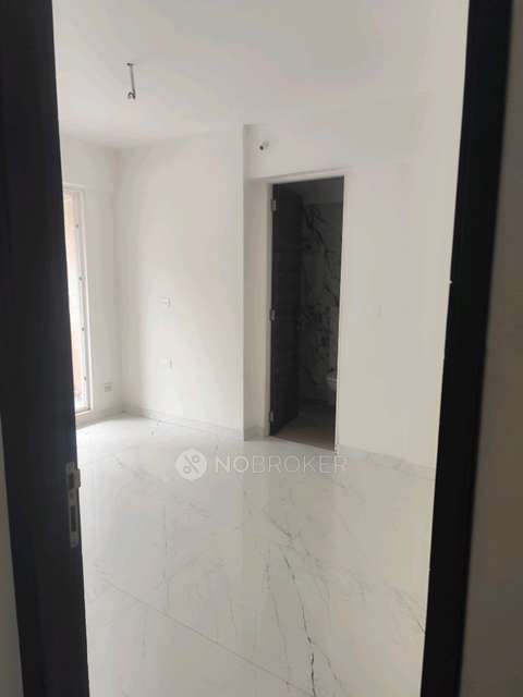 2 BHK Flat In Tharwani Vedant Palacia For Sale  In Vasant Valley 