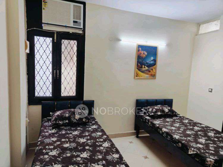 PG for Boys in Rajouri Garden