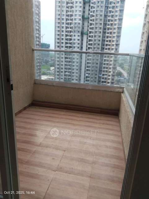 3 BHK Flat In Vtp Beaumonde Building  for Rent  In Manjari Khurd