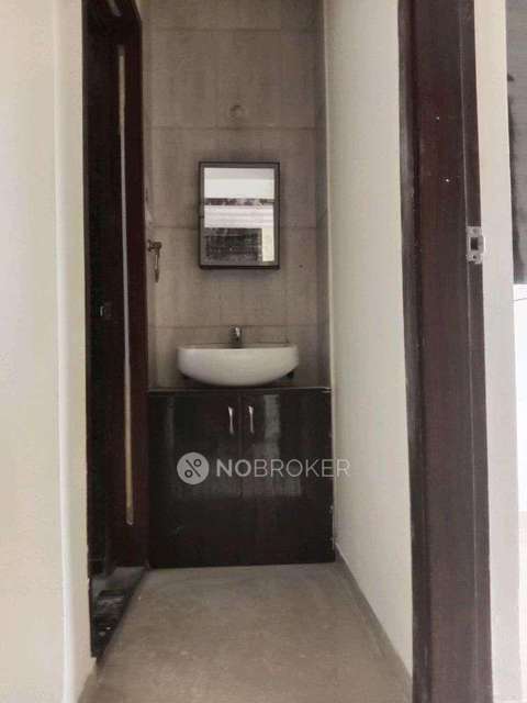 2 BHK Flat In Tanish Orchid For Sale  In Charholi Budruk