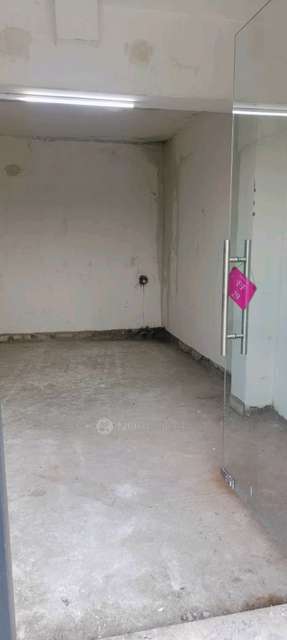 Shop in Walkway 108, Greater Noida for Rent 