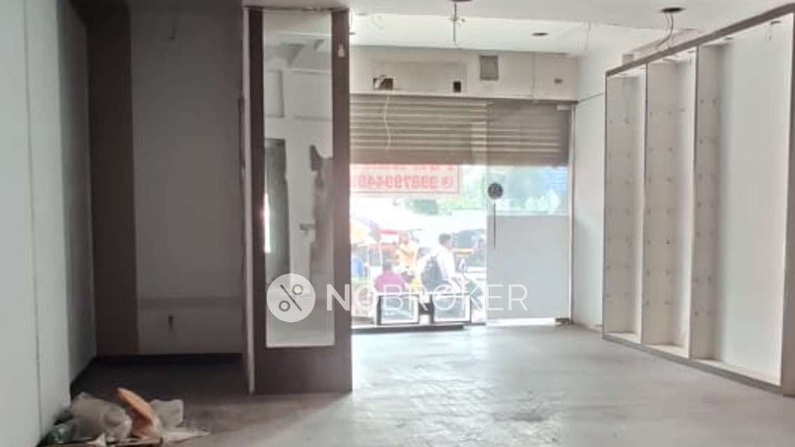 Showroom in Andheri East, Mumbai for sale 