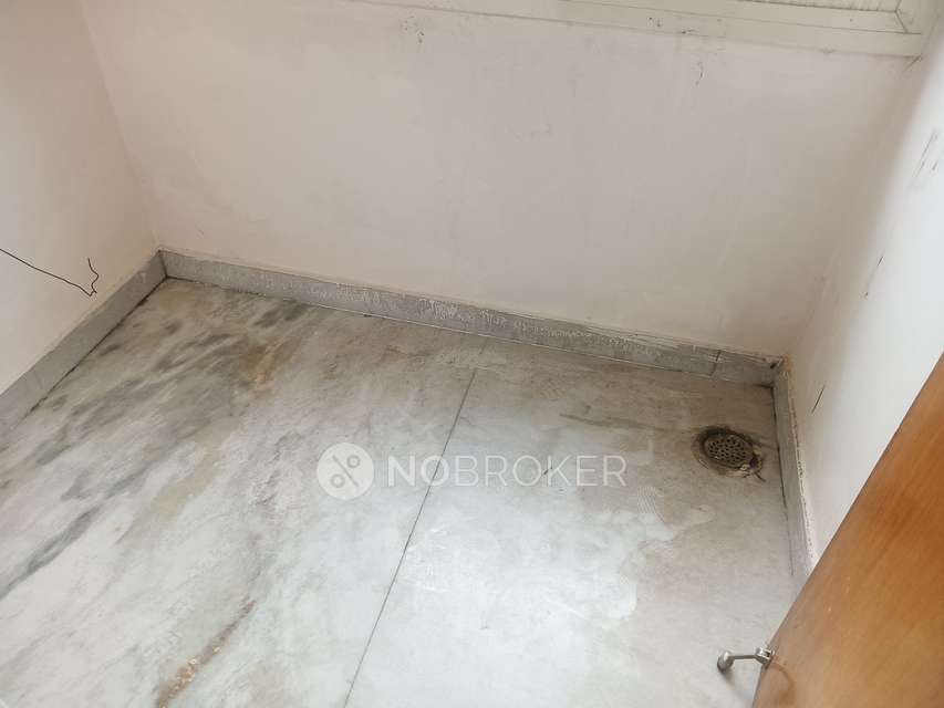 3 BHK Flat In Jayalakshmi Towers Phase 5 Kphb Colony Hyderabad For Sale  In Kphb 5th Phase