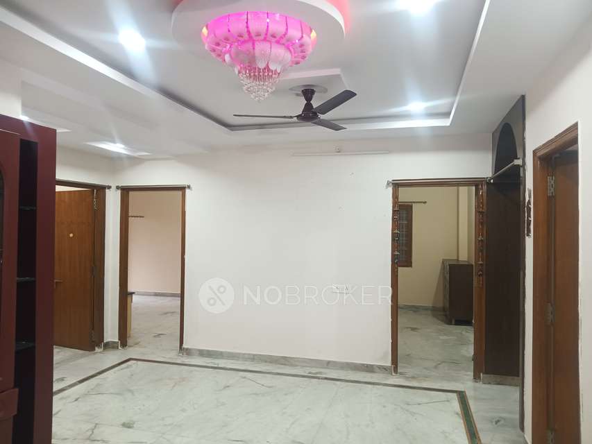 3 BHK Flat In Jayalakshmi Towers Phase 5 Kphb Colony Hyderabad For Sale  In Kphb 5th Phase