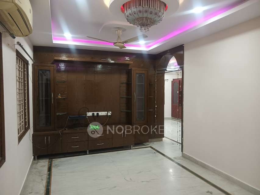 3 BHK Flat In Jayalakshmi Towers Phase 5 Kphb Colony Hyderabad For Sale  In Kphb 5th Phase