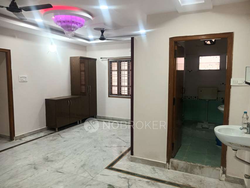 3 BHK Flat In Jayalakshmi Towers Phase 5 Kphb Colony Hyderabad For Sale  In Kphb 5th Phase