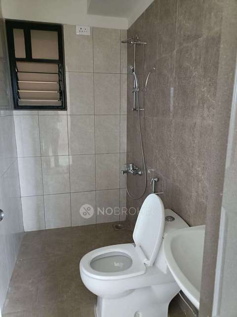 2 BHK Flat In Falcon Tower At Riverview City for Rent  In Loni Kalbhor