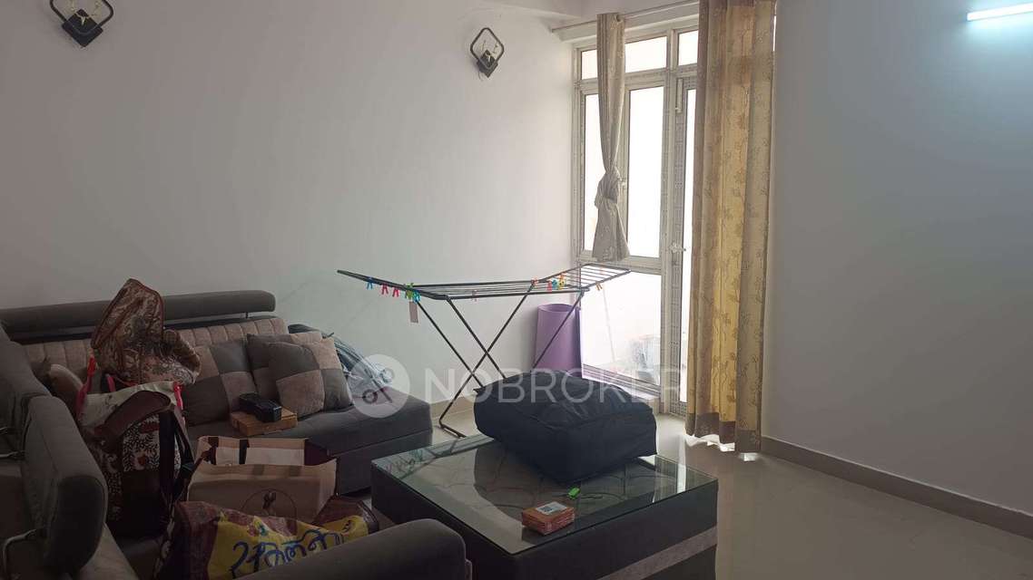 Single Room for Female In 2 BHK  In Logix Blossom Zest In Sector 143b