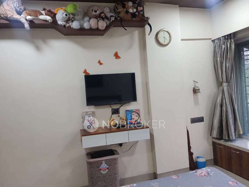 2 BHK Flat In Samatha Apartment For Sale  In Mulund Colony