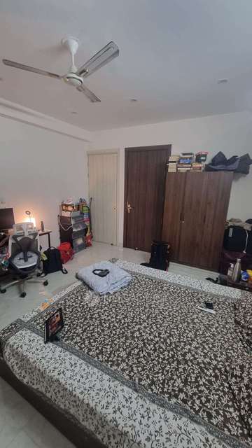 Single Room for Male In 3 BHK  In Standalone Building  In Sector 56 