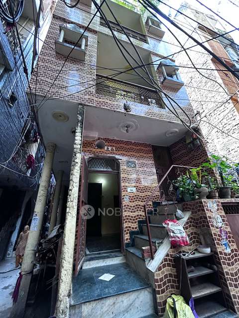 4+ BHK House For Sale  In Madangir