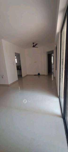 2 BHK Flat In Natu Golden Trellis for Rent  In Golden St, Survey Number 38, 7, Balewadi, Pune, Maharashtra 411045, India