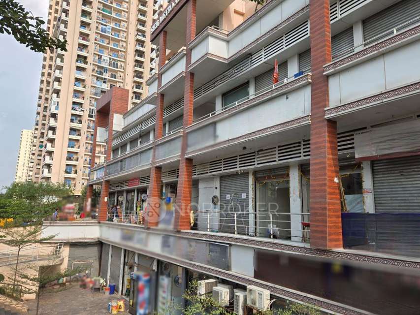Shop in Ska Metro Ville, Greater Noida for Rent 