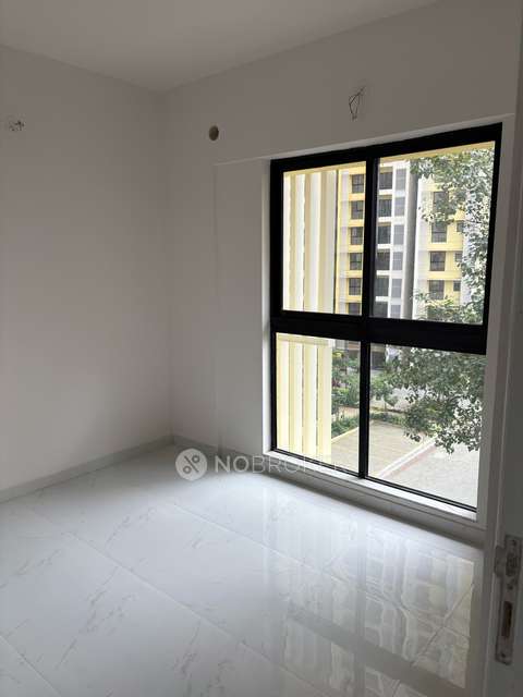 2 BHK Flat In Runwal Garden City For Sale  In Dombivli East